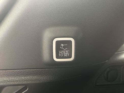 Used 2026 Jeep Grand Cherokee Limited AWD/4WD image 34