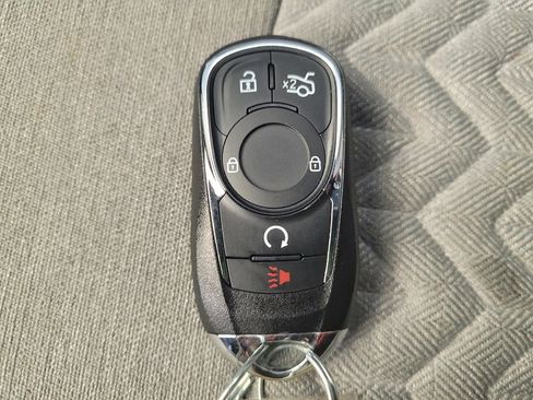 Used 2024 Chevrolet Equinox LS w/ LS Convenience Package AWD/4WD image 32