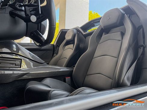 Used 2017 Lamborghini Aventador LP 700-4 AWD/4WD image 23