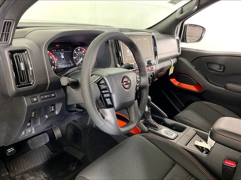 New 2026 Nissan Frontier PRO-4X w/ Pro-4x Convenience Package AWD/4WD image 9