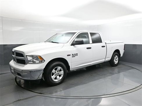 Used 2022 RAM 1500 Classic SLT image 1