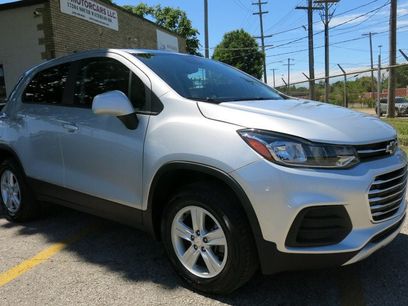 Used 2022 Chevrolet Trax LS w/ Tint and Cruise Package