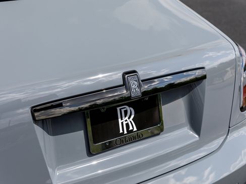 Used 2023 Rolls-Royce Ghost Black Badge w/ Black Badge Ghost Package AWD/4WD image 10