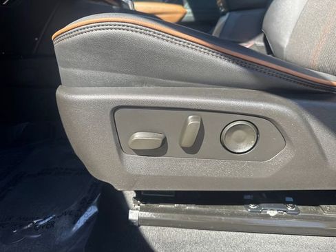 Certified 2024 GMC Canyon AT4 image 38