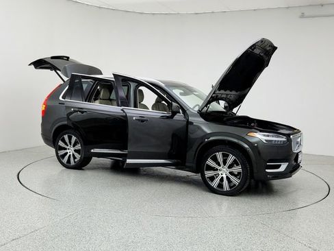 Certified 2022 Volvo XC90 T6 Inscription w/ Advanced Package image 10