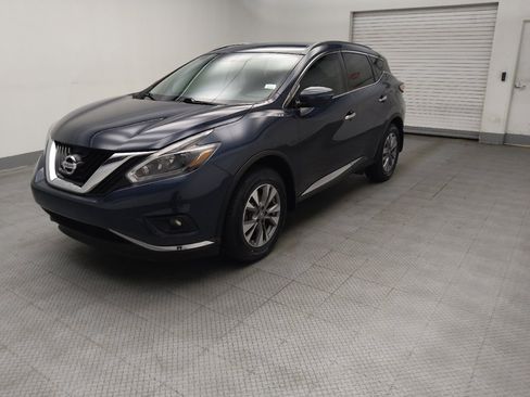 Used 2018 Nissan Murano SV w/ Cargo Package FWD image 2