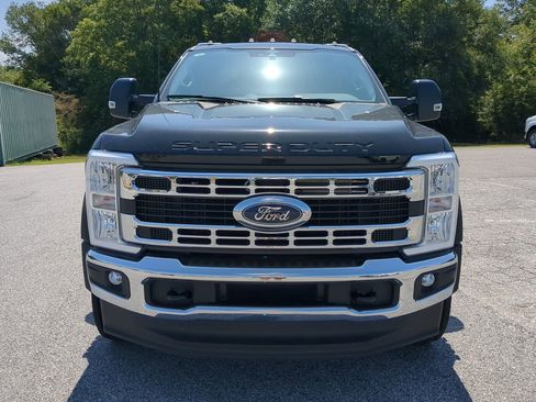 New 2025 Ford F550 2WD Regular Cab Super Duty w/ XL Chrome Package image 7