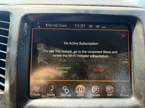 Used 2014 Jeep Cherokee Latitude FWD image 25