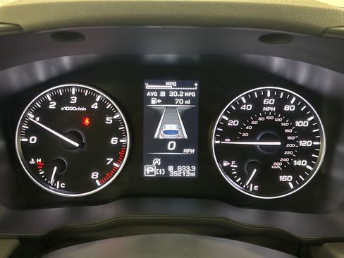 Used 2024 Subaru Crosstrek 2.0i Premium AWD/4WD image 21