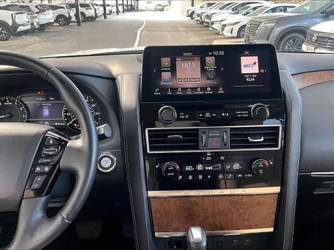 Certified 2024 Nissan Armada SL image 7