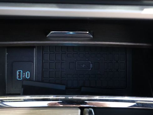 Used 2024 Ford Expedition Limited image 22