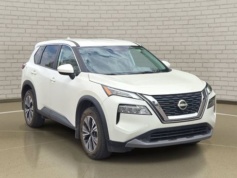 Used 2023 Nissan Rogue SV AWD/4WD image 3