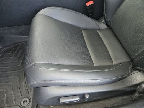 Used 2024 Honda Civic EX-L image 32