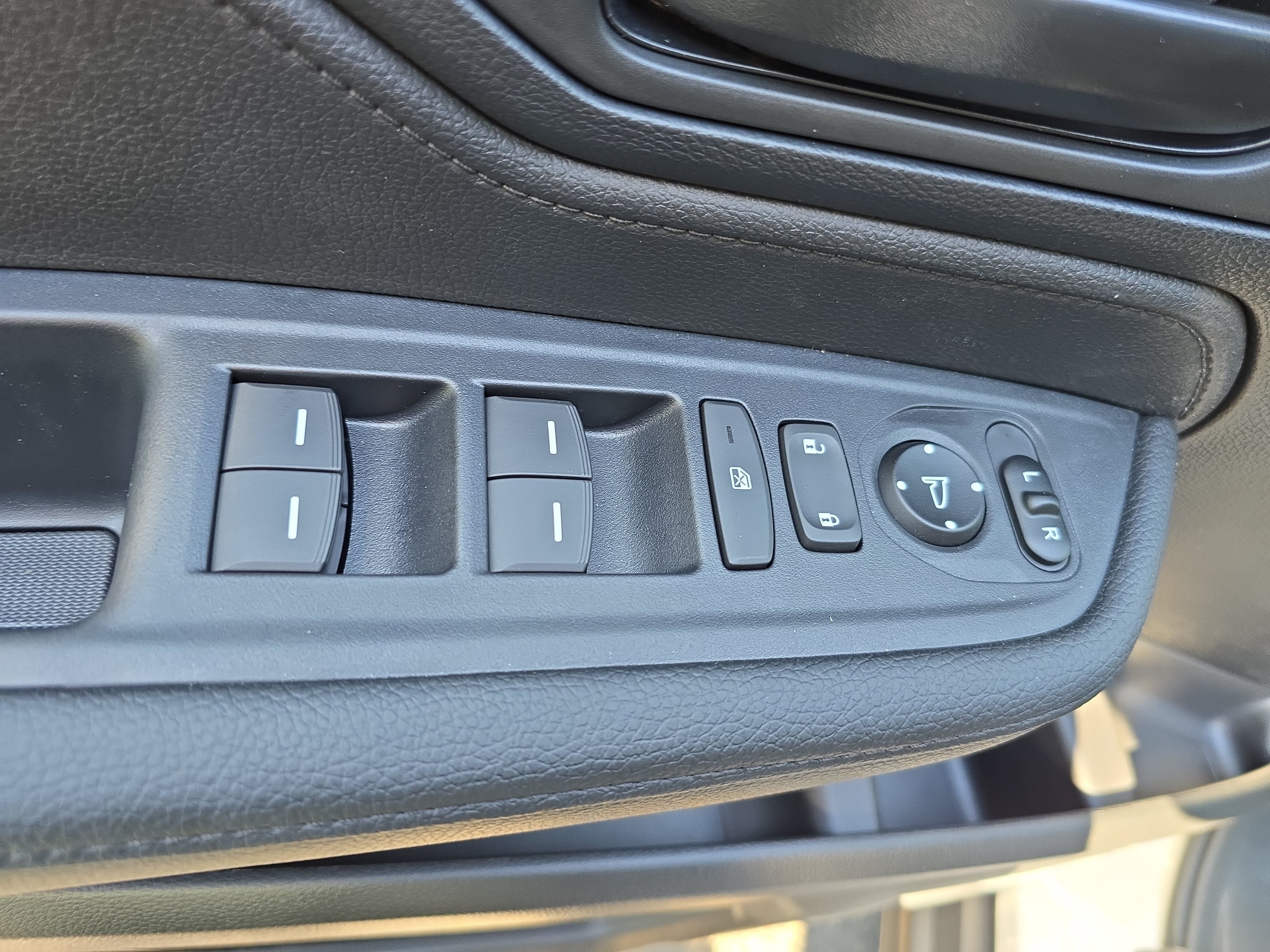 New 2027 Honda Odyssey EX-L image 28