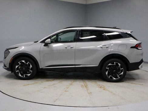 Used 2023 Kia Sportage SX image 9