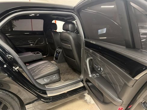 Used 2015 Bentley Flying Spur V8 image 54