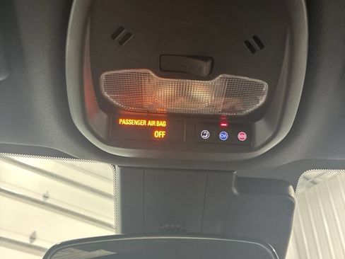 Used 2025 Buick Envista Preferred FWD image 26