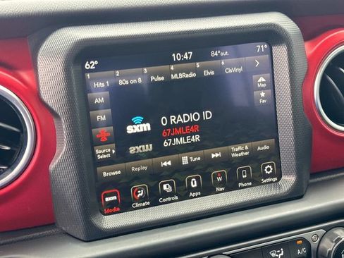 Used 2023 Jeep Gladiator Rubicon w/ LED Lighting Group AWD/4WD image 19