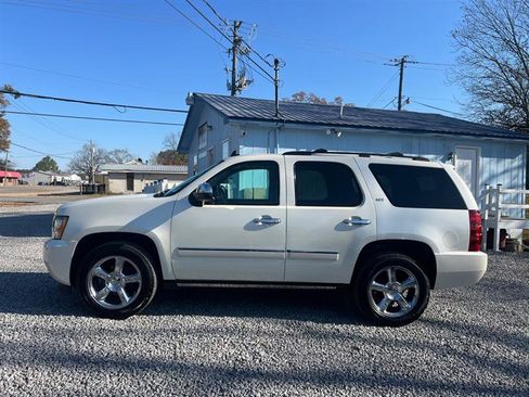 Used 2012 Chevrolet Tahoe LTZ image 3