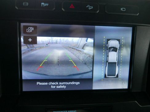 Used 2019 Ford F450 XLT w/ XLT Premium Package image 15