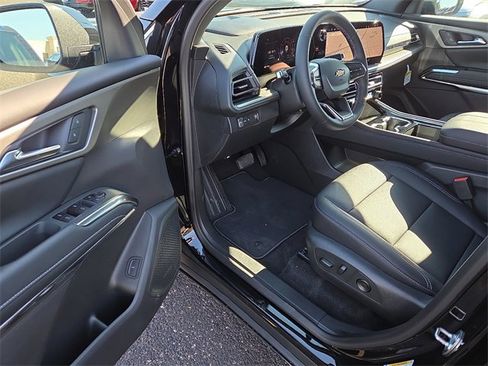 New 2026 Chevrolet Traverse LT w/ Driver Confidence Package image 9