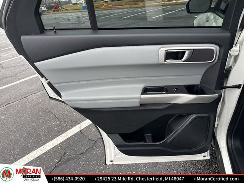 Used 2022 Ford Explorer XLT w/ Equipment Group 202A image 26