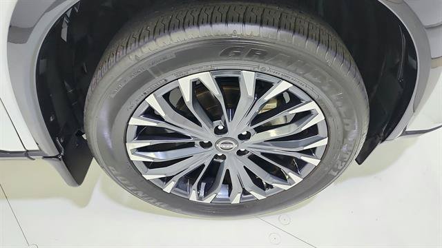 Certified 2024 Nissan Rogue Platinum w/ Platinum Premium Package FWD image 36