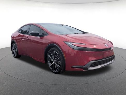 Used 2023 Toyota Prius XLE FWD image 8