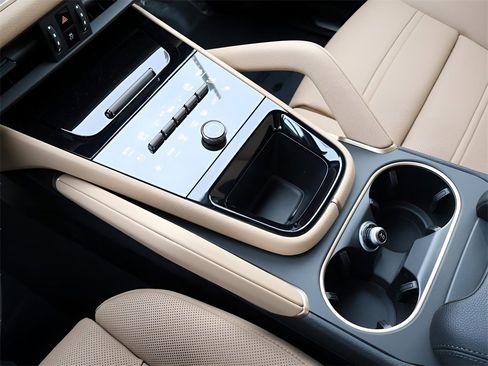 New 2026 Porsche Cayenne Coupe image 25