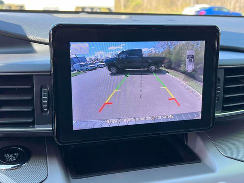 Used 2023 Ford Explorer XLT w/ Equipment Group 202A image 13