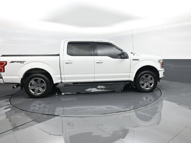 Used 2018 Ford F150 XLT w/ Equipment Group 302A Luxury AWD/4WD image 4