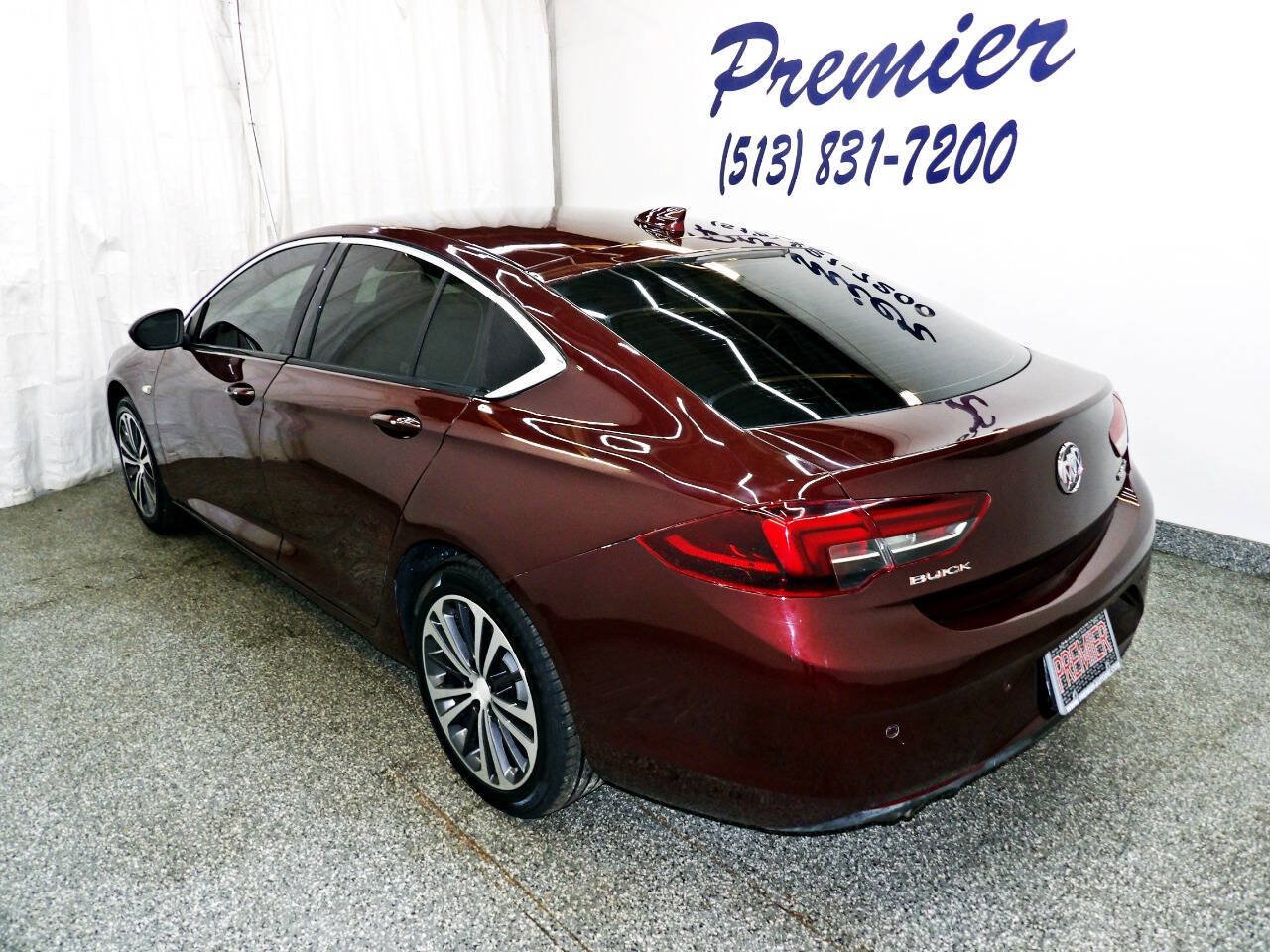Used 2019 Buick Regal Preferred w/ Driver Confidence Package I FWD image 4