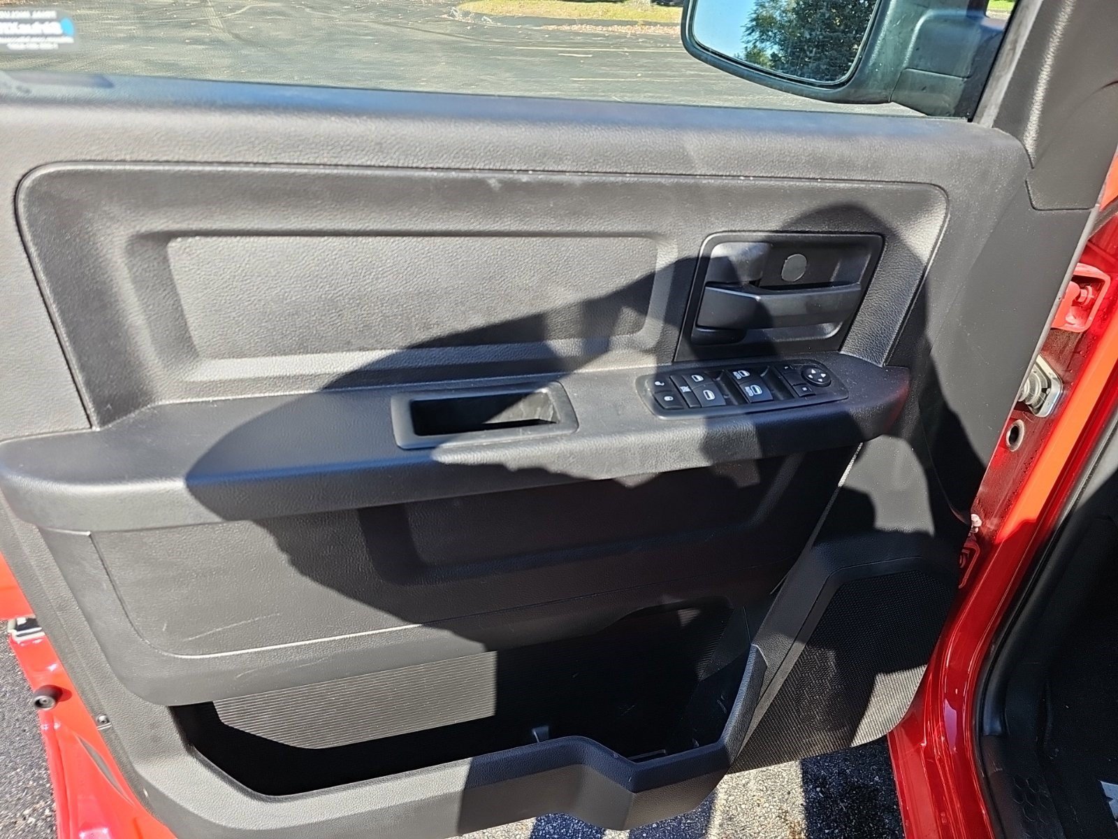 Used 2017 RAM 1500 Express w/ Express Value Package AWD/4WD image 18