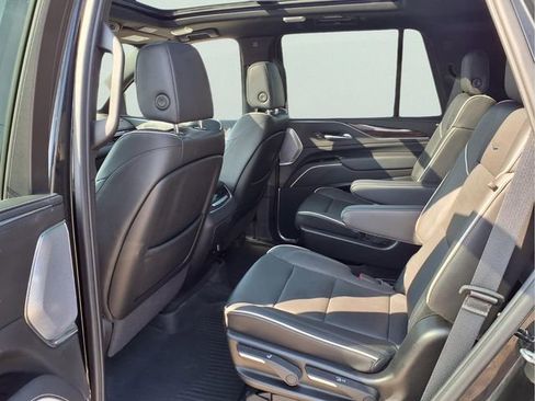 Used 2024 Cadillac Escalade Premium Luxury w/ Performance Package image 24