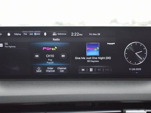 Used 2022 Genesis GV70 2.5T w/ Select Package image 26