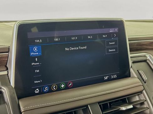 Used 2021 Chevrolet Tahoe LT w/ LT Signature Package image 17