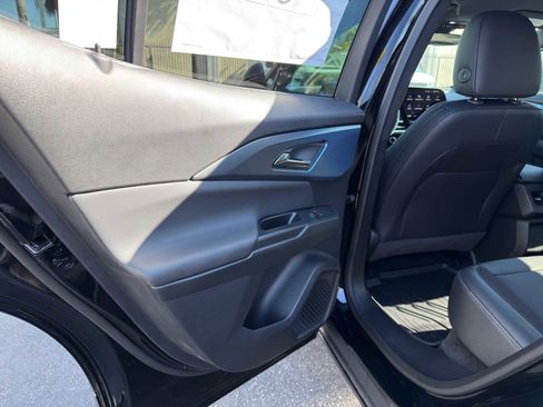 New 2026 Chevrolet Equinox EV LT FWD image 18