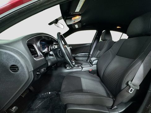Used 2022 Dodge Charger SXT w/ Blacktop Package RWD image 9