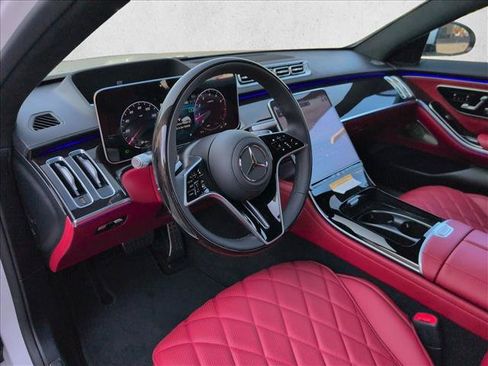 Used 2026 Mercedes-Benz E 350 Sedan image 3