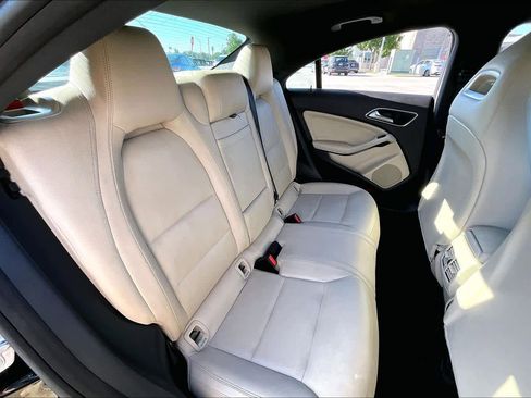 Used 2018 Mercedes-Benz CLA 250 image 20