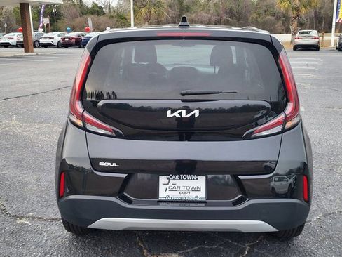 Used 2024 Kia Soul LX w/ Option Group 015 image 3