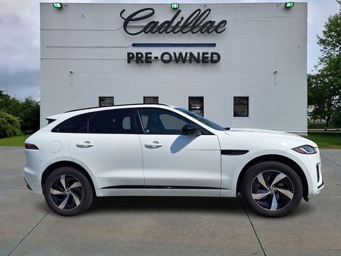 Used 2024 Jaguar F-PACE R-Dynamic S image 2