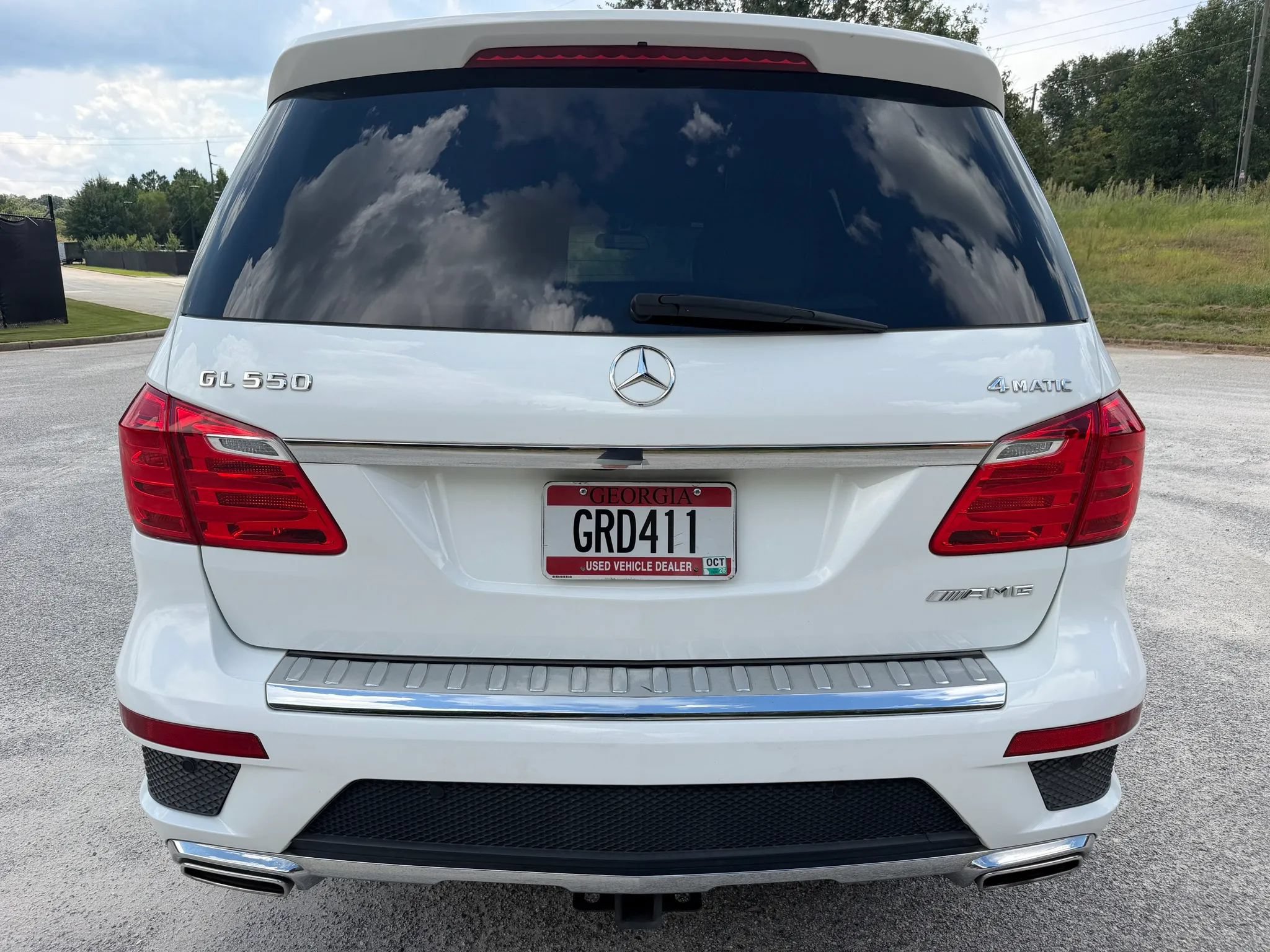 Used 2016 Mercedes-Benz GL 550 4MATIC image 4