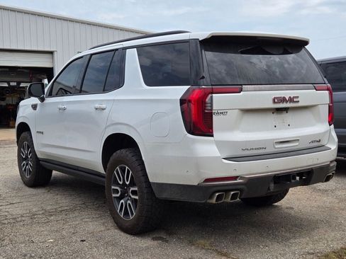 Used 2025 GMC Yukon AT4 Ultimate w/ LPO, AT4 Appearance Package AWD/4WD image 6