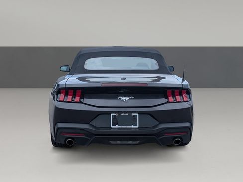 Used 2024 Ford Mustang Convertible RWD image 9