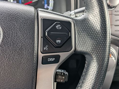 Used 2018 Toyota 4Runner SR5 Premium AWD/4WD image 16