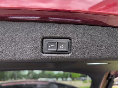 New 2025 Audi Q5 Premium Plus image 32