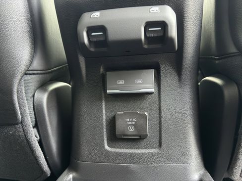 New 2025 Jeep Wrangler Rubicon w/ XTREMEE 35" Tire Package image 15