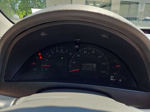 Used 2009 Toyota Camry XLE FWD image 26