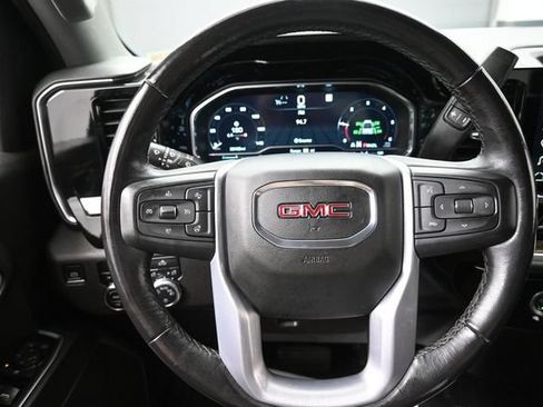 Used 2022 GMC Sierra 1500 SLE AWD/4WD image 8